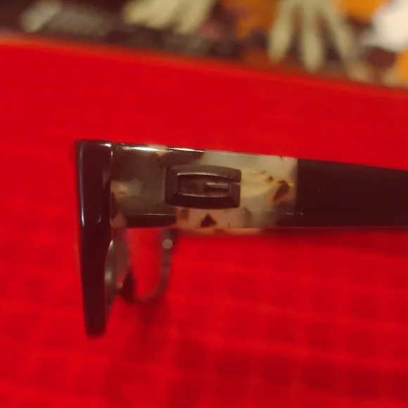 Guess frames ZZ - Picture 6 of 6